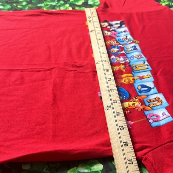 Vintage 90s Disney Disneyland Red Youth Kids Tee t-shirt size Medium NWOT - Picture 4 of 12